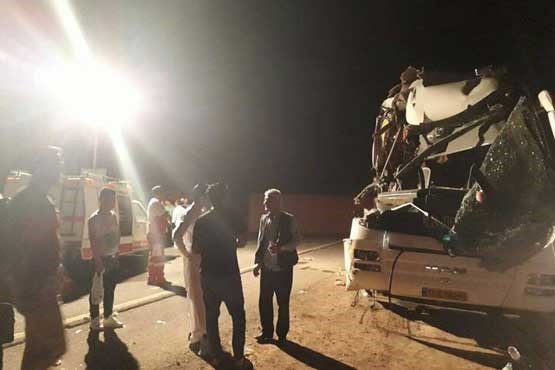 9صادف خونین اتوبوس با کامیون در محور یزد