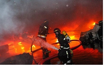 10 کشته در آتش سوزی یک قهوه خانه در کوی علوی اهواز