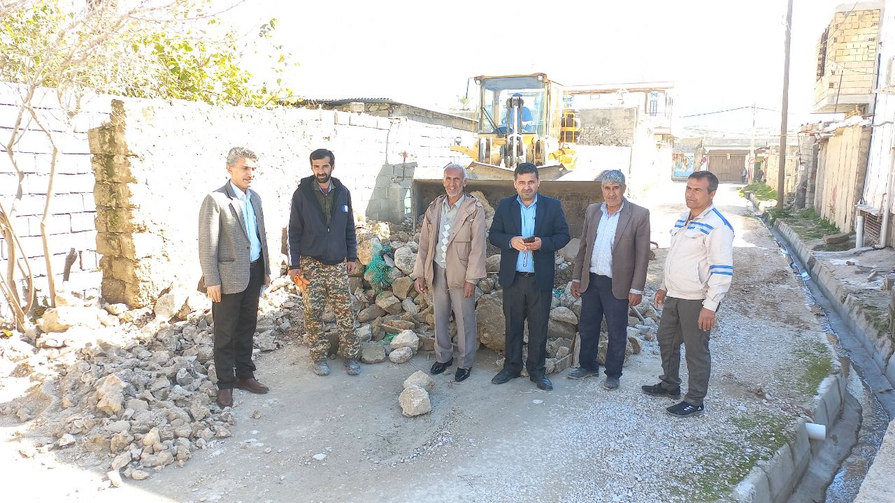 بازگشایی گره های ترافیکی در محدوده مرکز شهر لنده/ تقدیر و تشکر شهردار و رئیس شورا از خانواده سعیدی و یک درخواست عمومی+فیلم بازگشایی گره های ترافیکی در محدوده مرکز شهر لنده/ تقدیر و تشکر شهردار و رئیس شورا از خانواده سعیدی و یک درخواست عمومی+فیلم