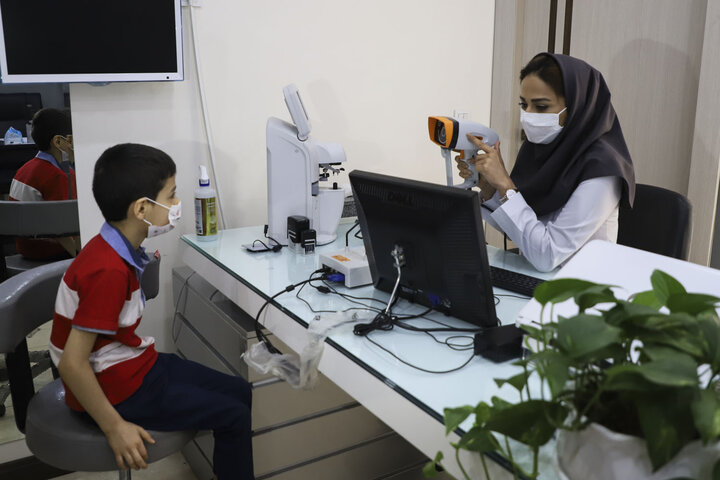 در سال 1400 بيش از 50 هزار كودك در برنامهي غربالگري بهزيستي، از خطر معلوليت بينايي نجات يافتند