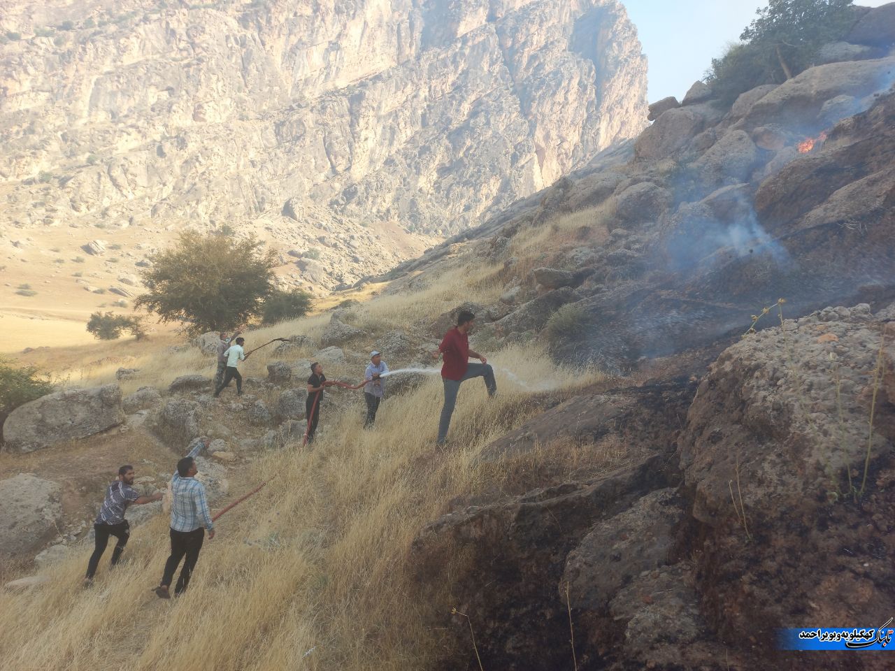 نبرد شورای اداری لنده با آتش/روزی که شهرداری کولاک کرد و برخی مدیران و مردم برای طبیعت با شجاعت پای کار آمدند نبرد شورای اداری لنده با آتش/روزی که شهرداری کولاک کرد و برخی مدیران و مردم برای طبیعت با شجاعت پای کار آمدند