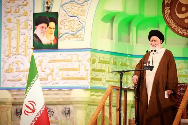 مشکلات مدیریتی را به حساب تحریم نگذارید/ کشور مشکل غیر قابل حل ندارد