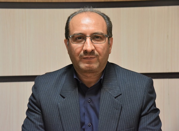 انهدام شبکه تولید داروهای تقلبی سرطان در شیراز/ فروش آمپولهای آب مقطر به قیمت ۱۵۰ میلیون تومان