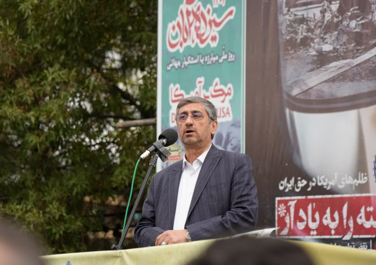 ۱۳ آبان برای نسلهای مختلف یک آرمان است ۱۳ آبان برای نسلهای مختلف یک آرمان است