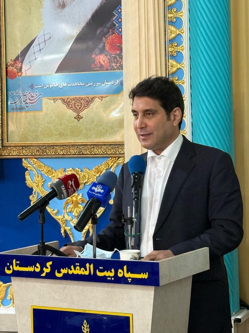 امنیت پایدار مستلزم همراهی مردم میباشد امنیت پایدار مستلزم همراهی مردم میباشد