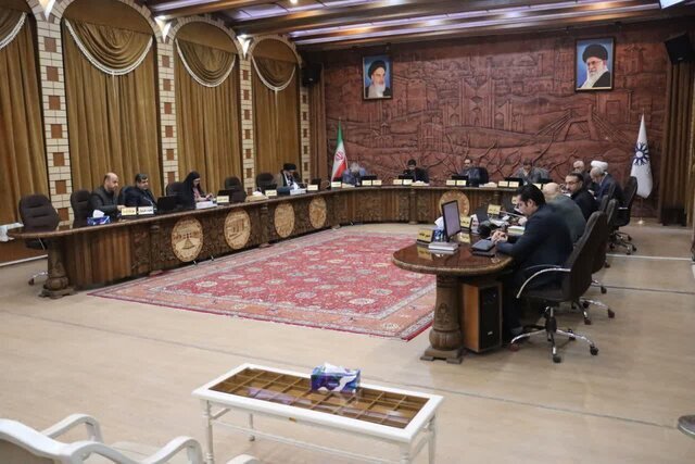 رسیدگی به دستگیریها وظیفه ذاتی شوراست/ رسیدگی در جلسه علنی باشد و مردم در جریان دستگیریها قرار گیرند