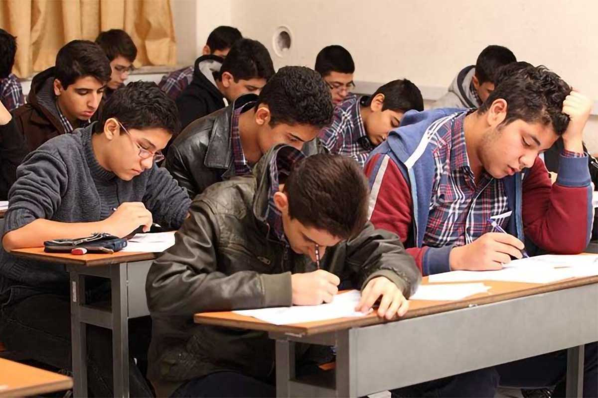تعیین ساعت فعالیت مدارس سمنان در ماه رمضان به شورای مدرسه واگذار شد تعیین ساعت فعالیت مدارس سمنان در ماه رمضان به شورای مدرسه واگذار شد