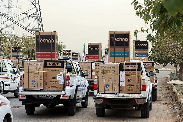 آئین اهدای ۳۱۳ سری جهیزیه به زوجین مددجو در خراسان رضوی برگزار شد