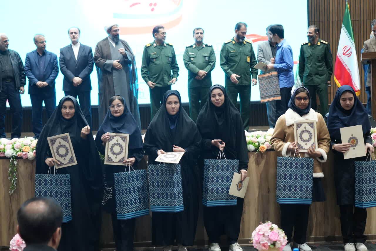 دشمن در جنگ سخت توان مقابله با نسل امروز را ندارد دشمن در جنگ سخت توان مقابله با نسل امروز را ندارد