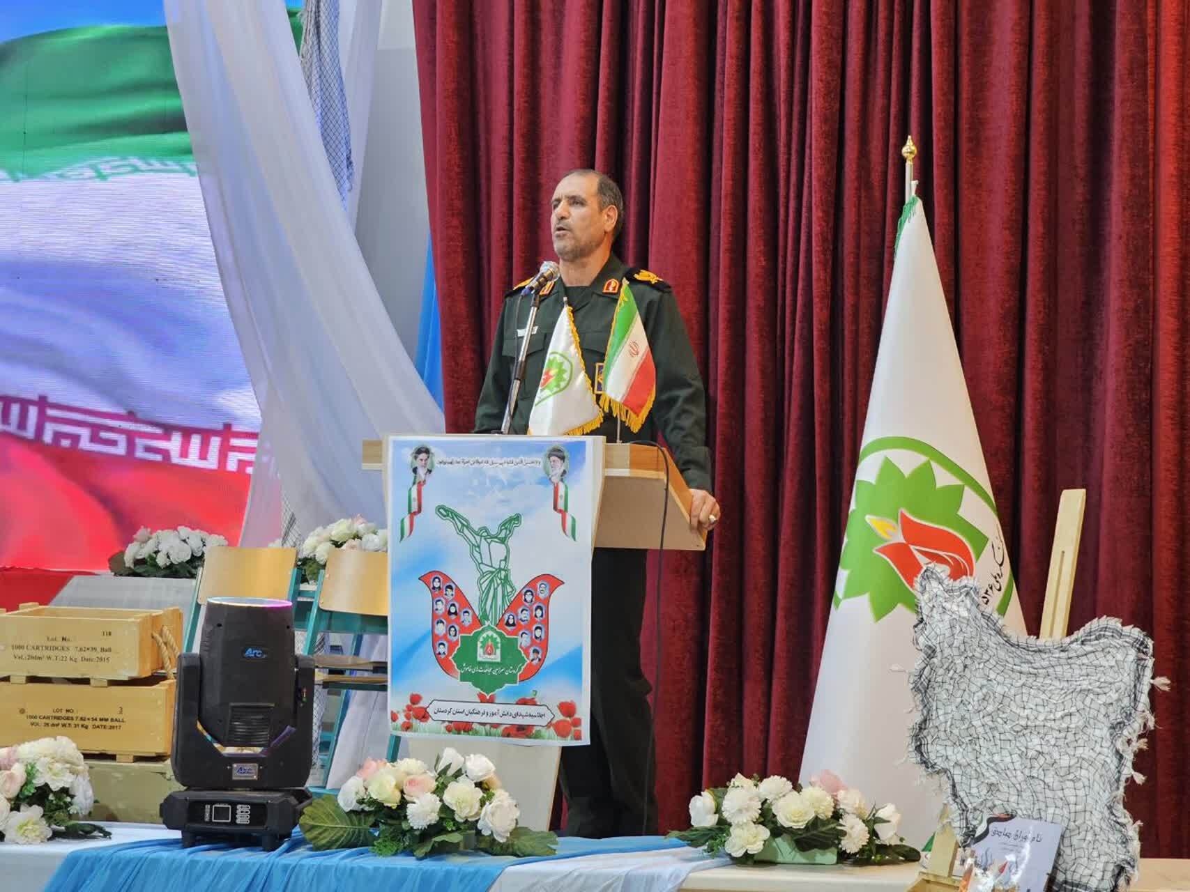 تربیت نسل آینده مهمترین ادای دین به خون شهداست تربیت نسل آینده مهمترین ادای دین به خون شهداست