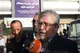 خاک زیر پای زائران اربعین را با افتخار جارو می‌کنیم
