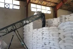 ذخیره سازی بیش از  12 هزار و 500 تن کود شیمیایی برای کشت پاییزه در آذربایجان غربی